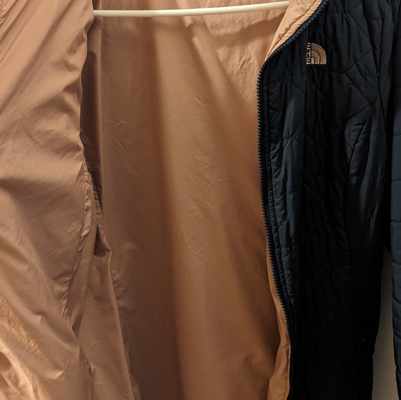 The North Face Osito Women's Coat  Size M Navy / Pink - Picture 4 of 6